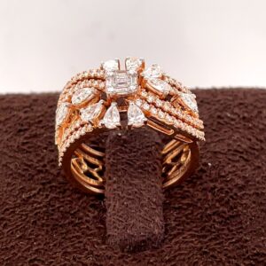 Majestic diamond ring