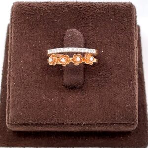 Blooming flowers diamond band