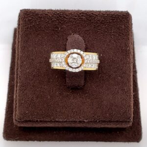 Adorable diamond ring