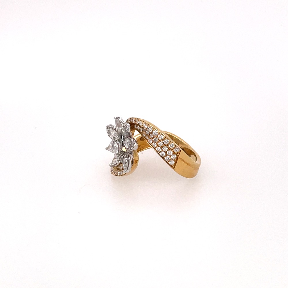 Admirable diamond ring