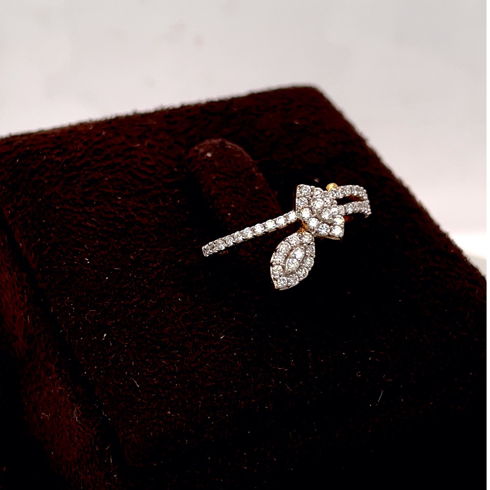 Shimmering diamond ring