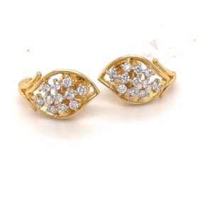 Leaf shaped earrings