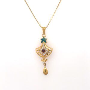 Gold pendant with diamonds