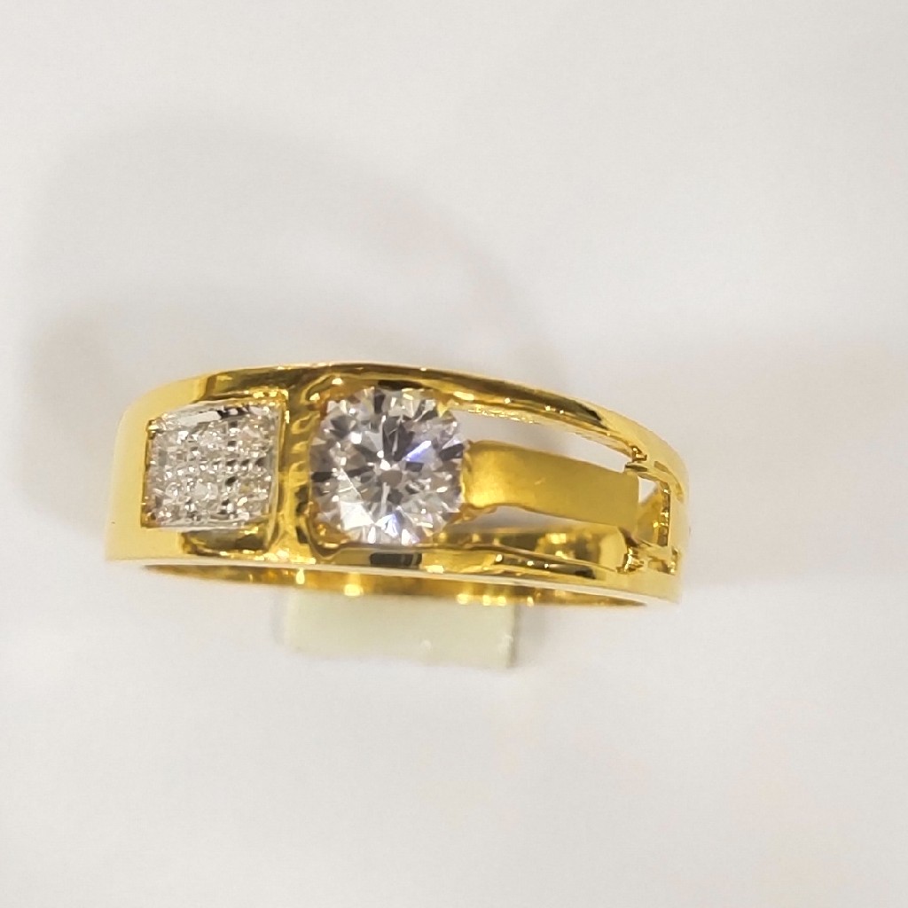 916 HM CERTIFIED GOLD FANCY SINGLE DIAMOND GENT'S RING