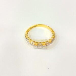 916 HM CERTIFIED GOLD ANTIQUE DESIGN DIAMOND LADIES RING