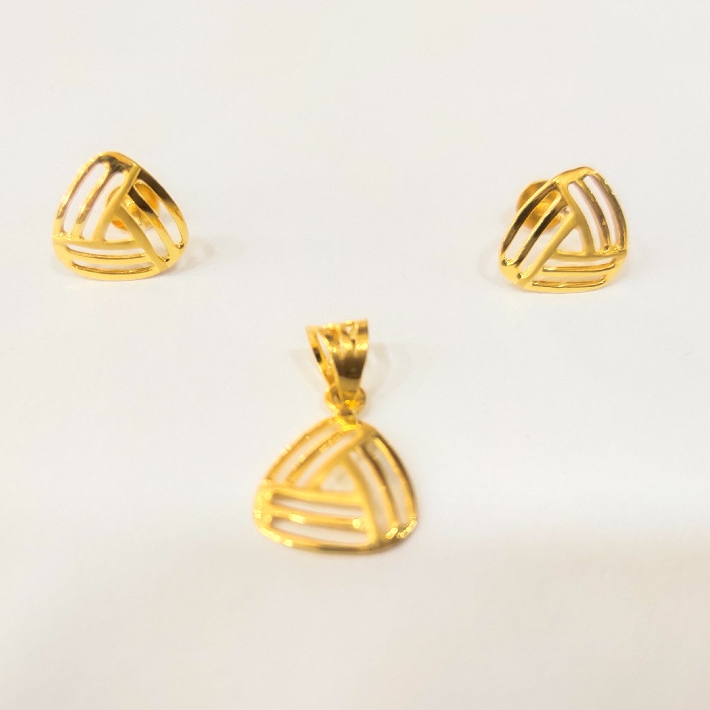 18kt gold certified fancy design pendant set