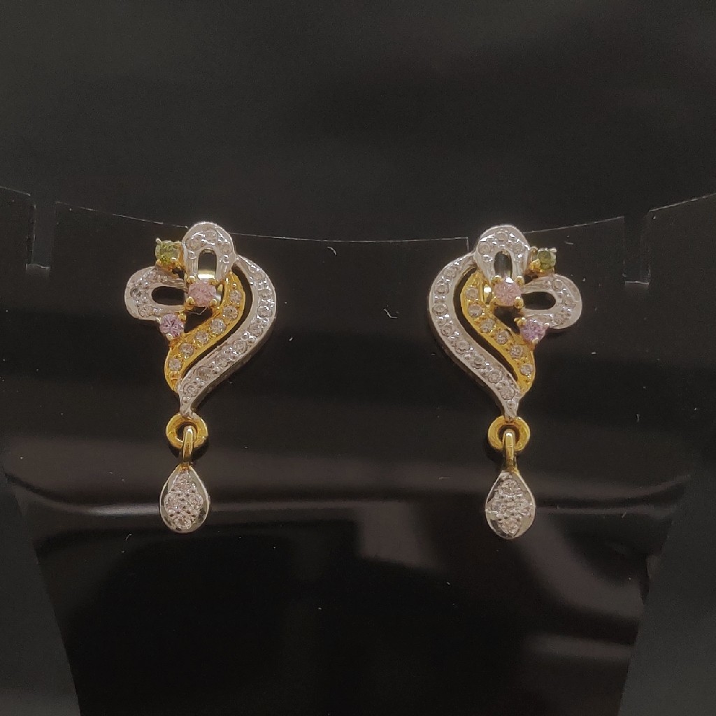 916 HM CERTIFIED GOLD FANCY DIAMOND LADIES EARRINGS