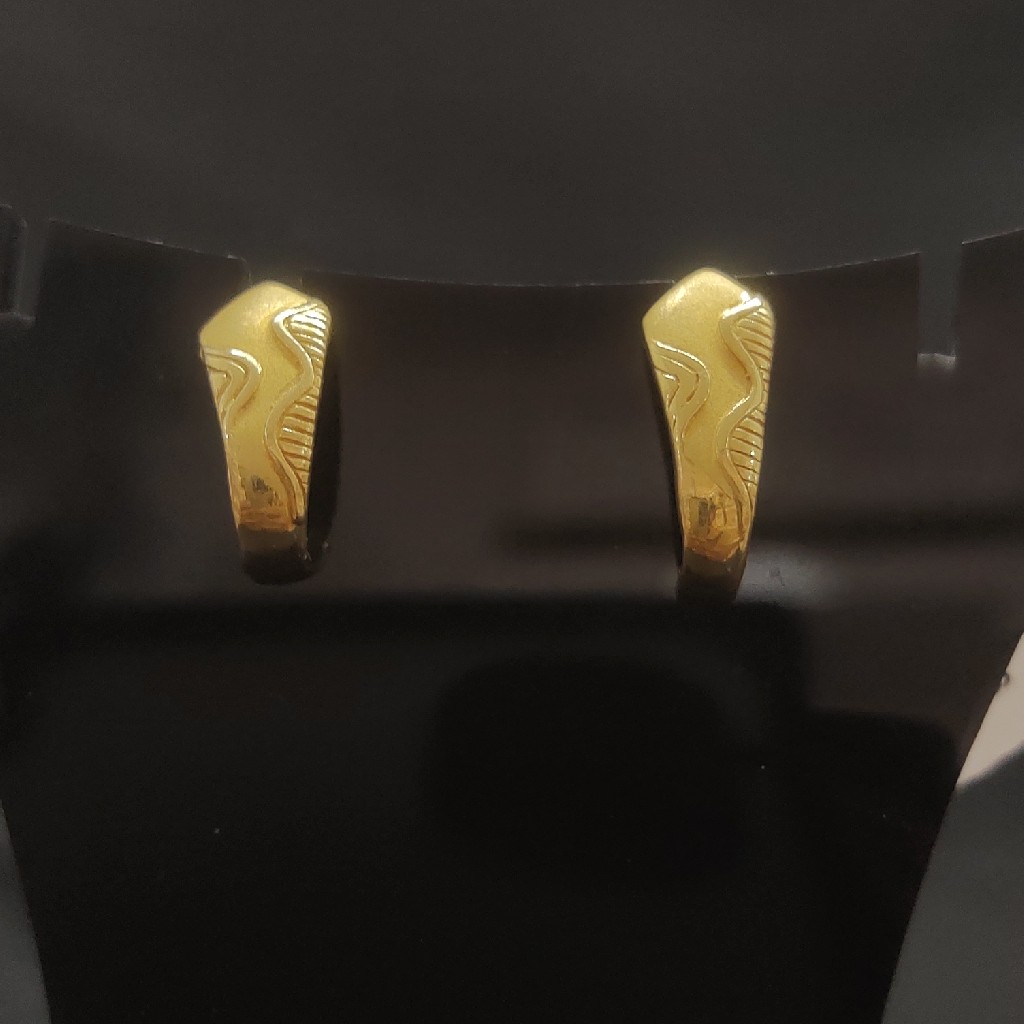 916HM CERTIFIED J TYPE GOLD LADIES EARRINGS