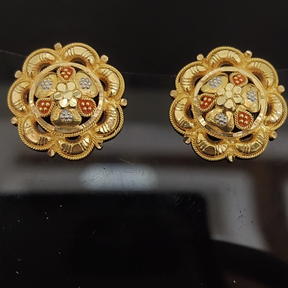 22kt gold round ladies earrings