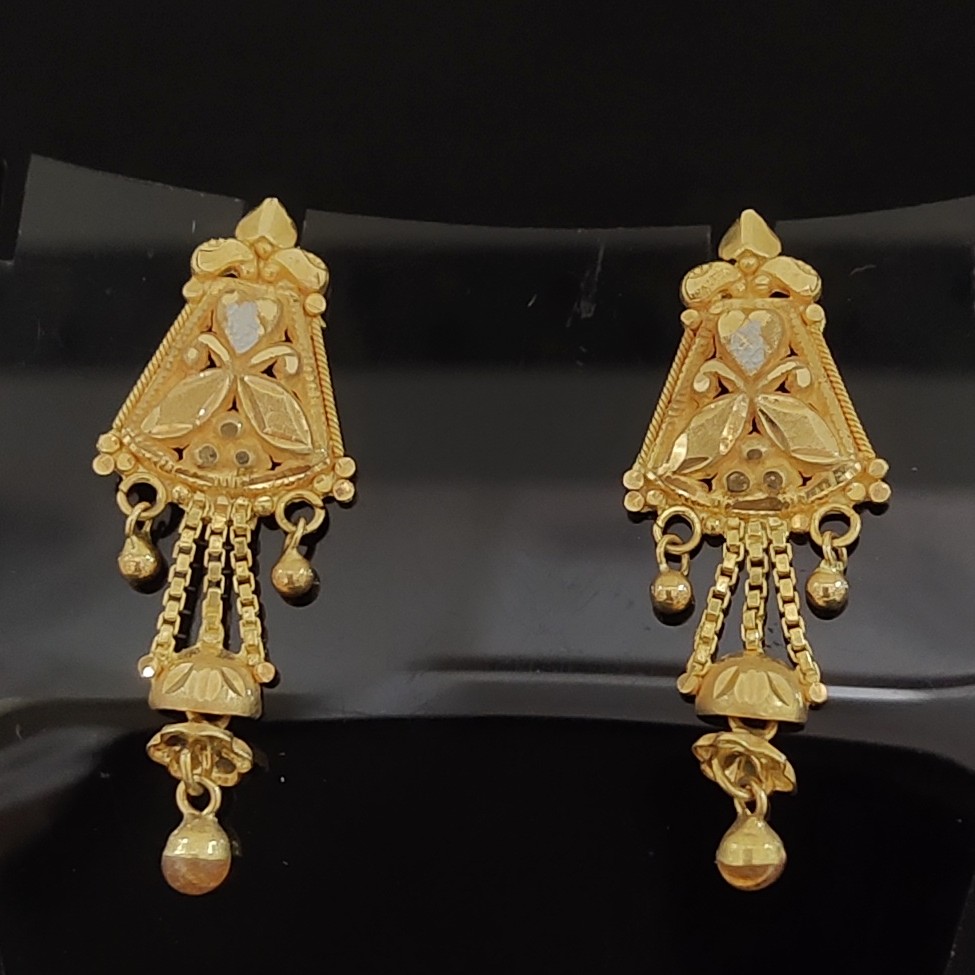 22KT Gold Fancy Design Women's Earrings