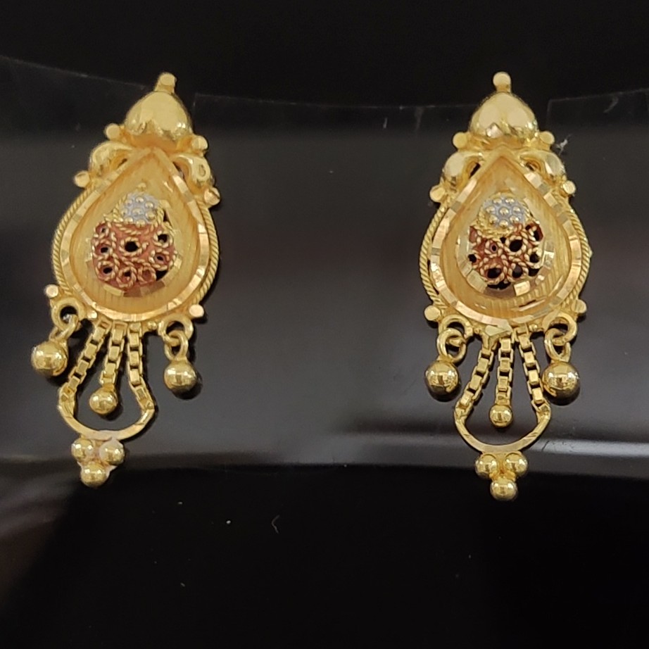 22KT Gold Fancy Design Women's Earrings