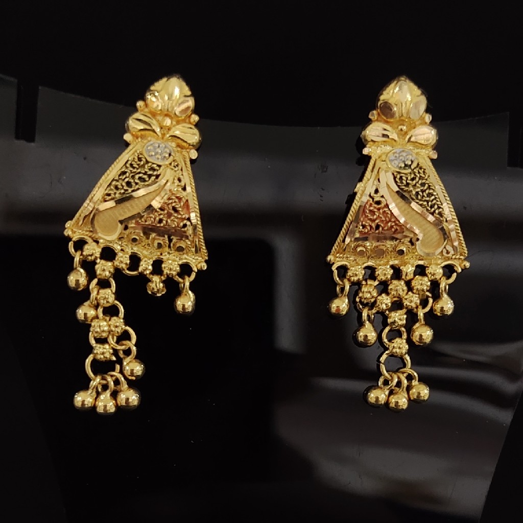 Fancy Gold Ladies Earrings