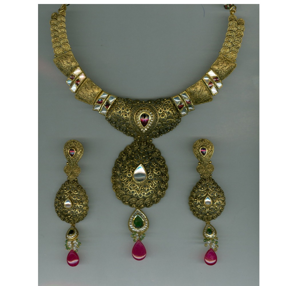 22K Gold Jadtar Stunning Necklace set
