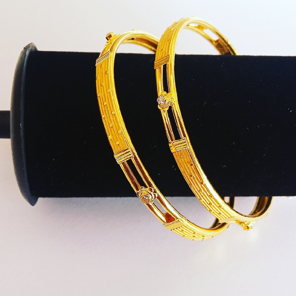 Latest gold bangle design