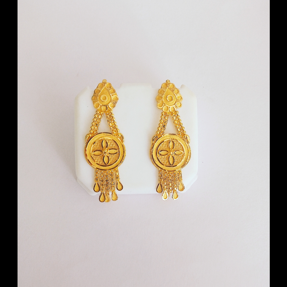 Gold long earrings for Ladies