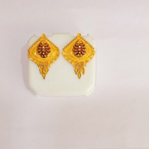 Gold earrings for women