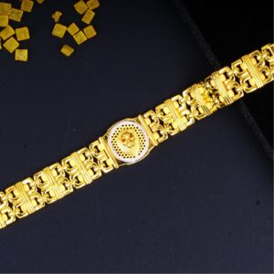 gold lion face design Gents bracelet 36