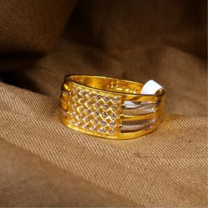 gold fancy diamond Ring 161