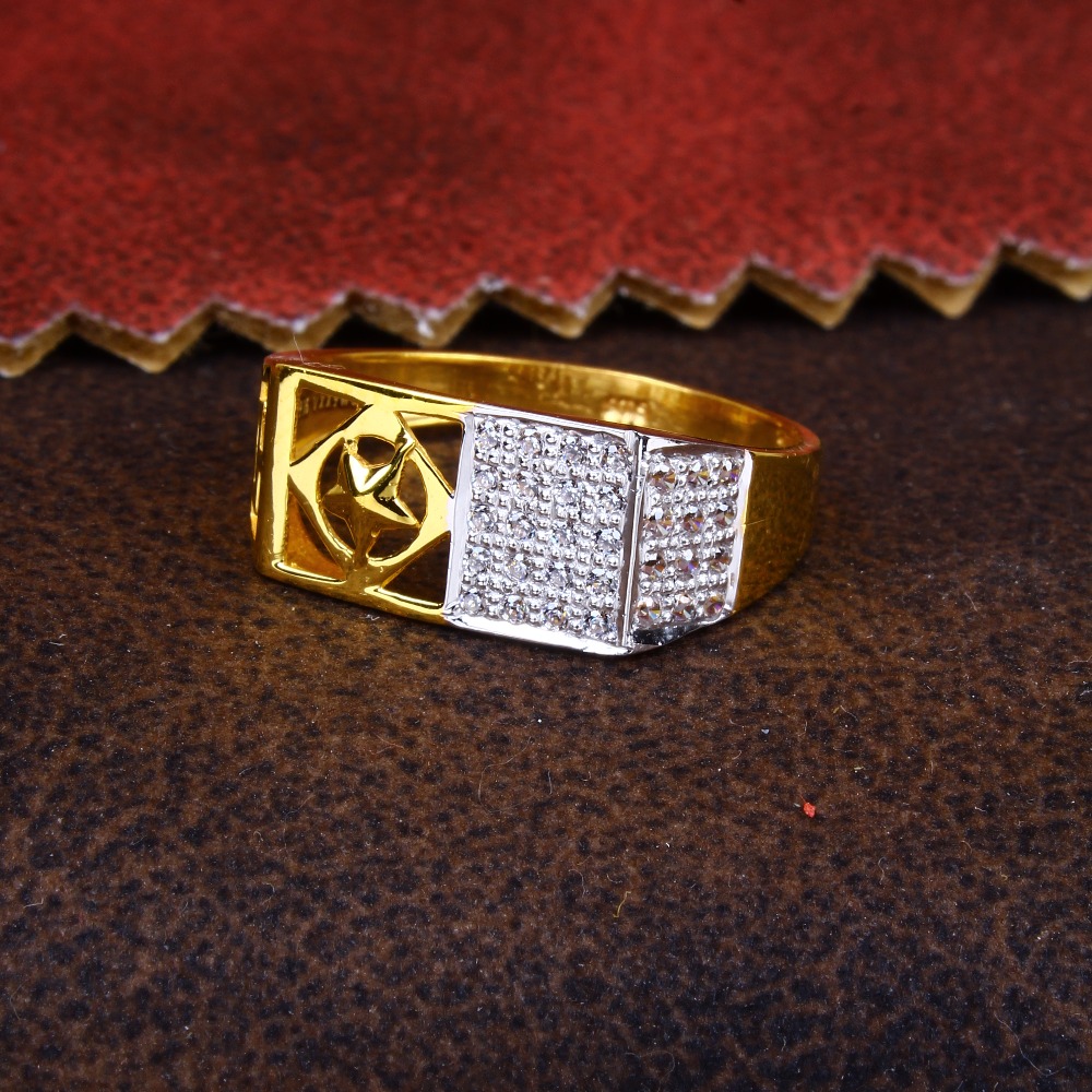 gold star design diamond Ring 154