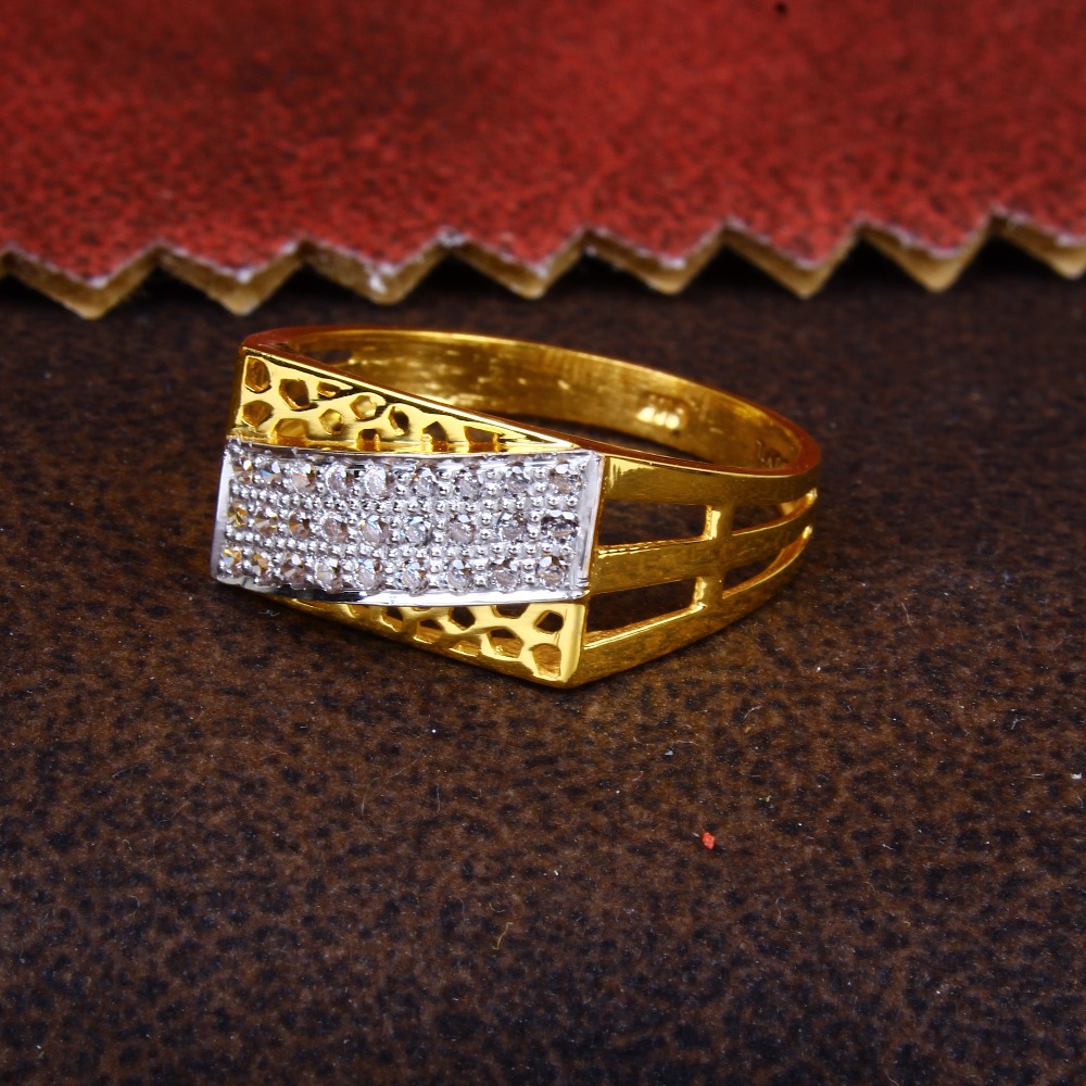 gold gents cZ diamond Ring 151