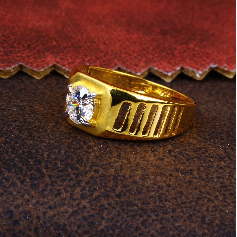 gold fancy cZ diamond Ring 134