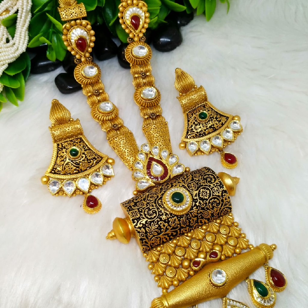 916 Antique long set