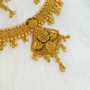 916 semi antique short set