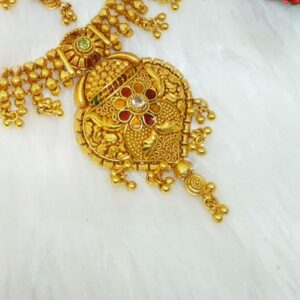 916 semi antique short set