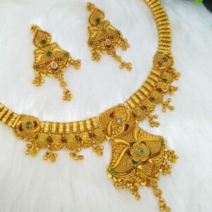 916 semi antique short set