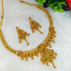 916 semi antique short set