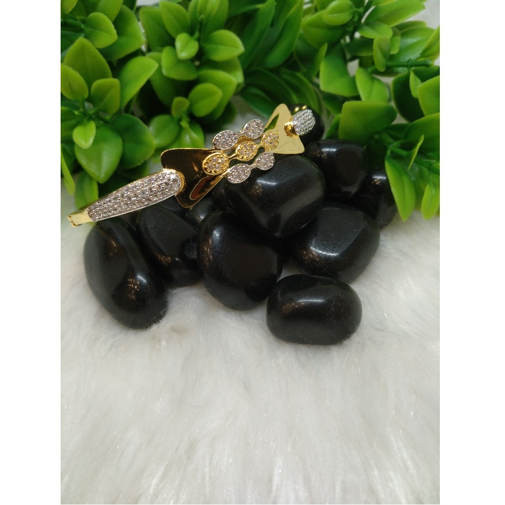 22Kt Gold CZ Designer Signetic Bracelet PO-B002