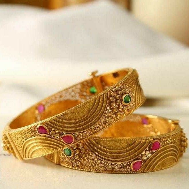 916 Gold Antique Ladies Bangles
