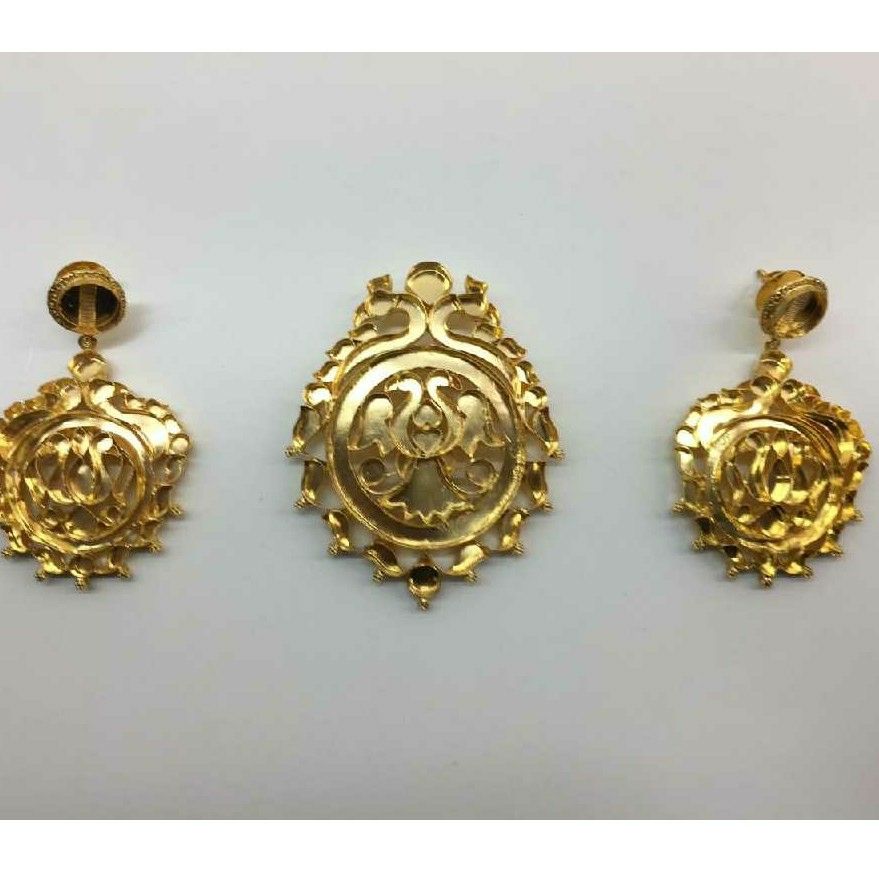 916 Plain Gold Pendant Set