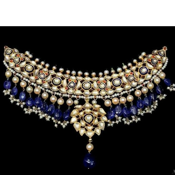 22KT Gold Attractive Jadtar Necklace