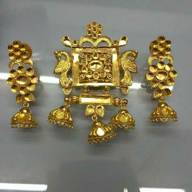 22KT Gold Antique Gold Temple Pendant Set