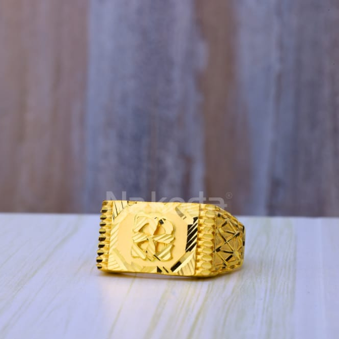 916 Gold Mens Stylish Plain Ring MPR277