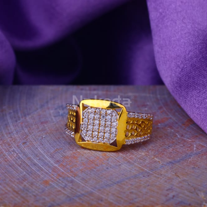 22KT Gold CZ Hallmark Stylish Mens Ring MR947