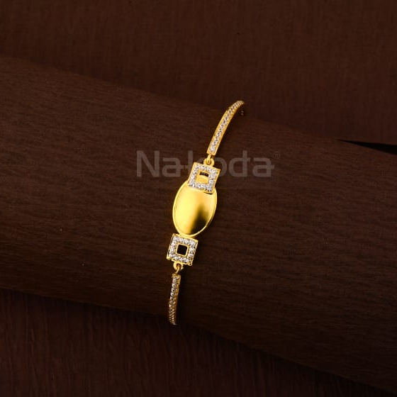 750 Gold CZ Hallmark Ladies Designer Kada Bracelet LKB208