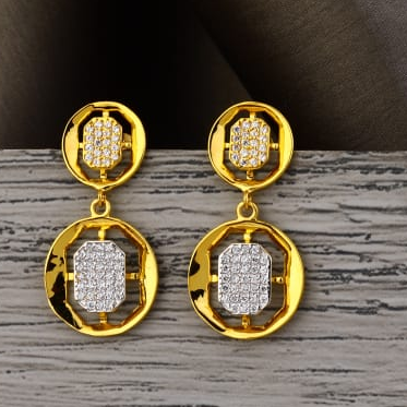 22KT Gold Hallmark Ladies Stylish Jummar Earrings LJE538