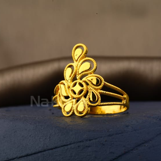 916 Gold Ladies Delicate Plain Ring LPR557
