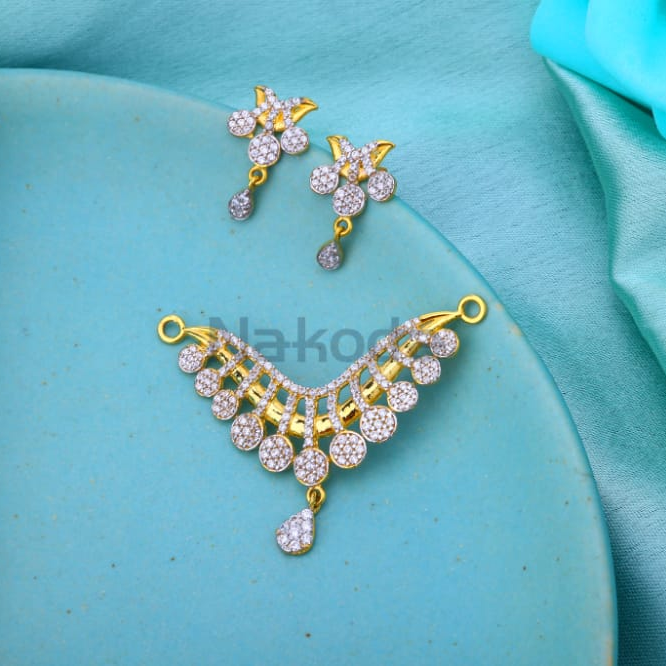 22KT Gold Hallmark Ladies Stylish Mangalsutra Pendant MP670