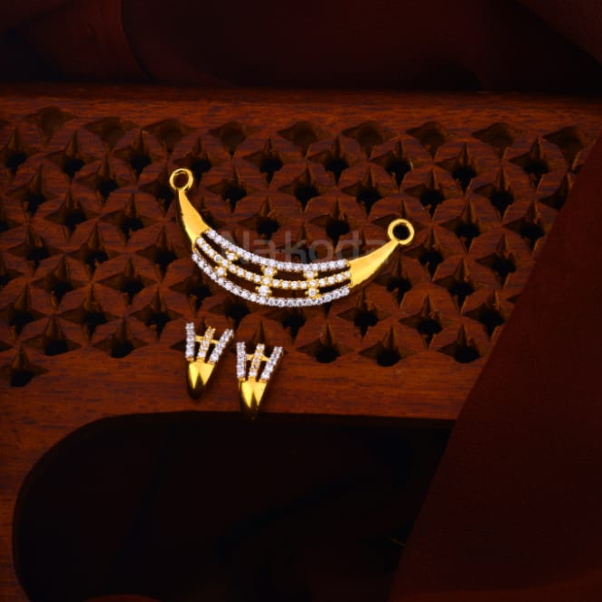 22KT Gold Ladies Designer Mangalsutra Pendant MP657