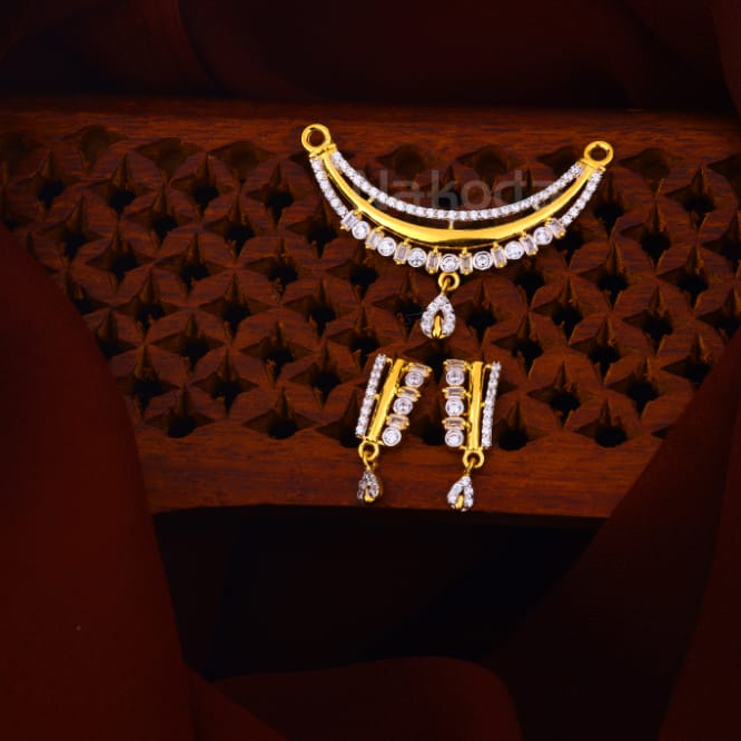 916 Gold Hallmark Ladies Fancy Mangalsutra Pendant MP636