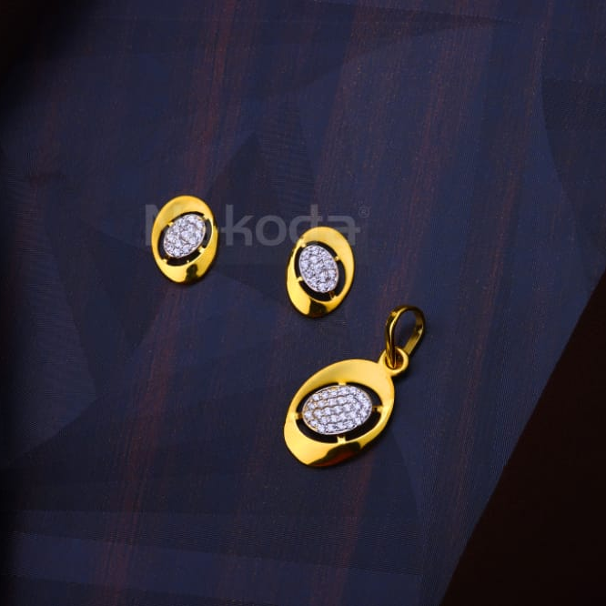 916 Gold Ladies Fancy Pendant Set FPS495
