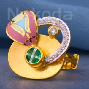 22KT Gold Ladies Fancy Antique Ring LAR381