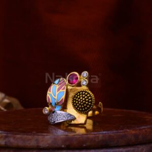 916 Gold CZ Fancy Ladies Antique Ring LAR366