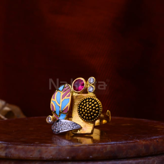 916 Gold CZ Fancy Ladies Antique Ring LAR366