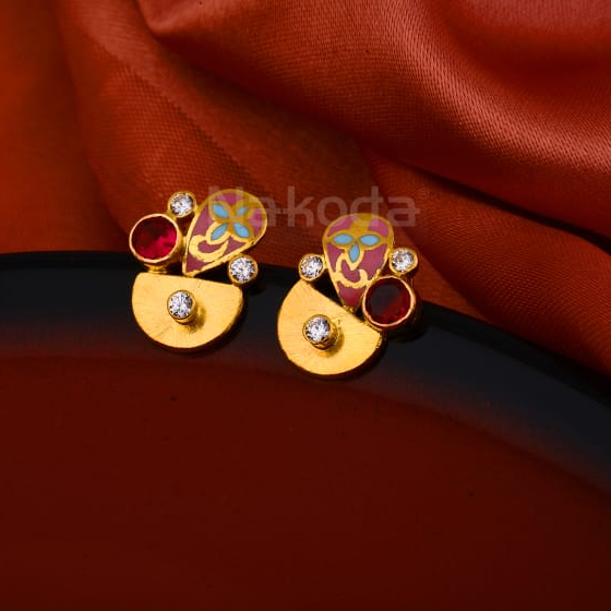 916 Gold Ladies Stylish Hallmark Antique Earring LAE15