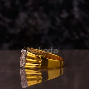 916 Gold CZ Hallmark Gorgeous Men's Ring MR867