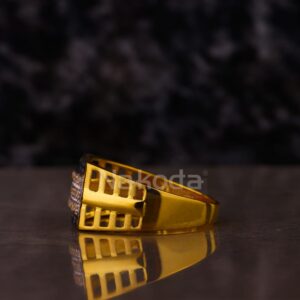 916 Gold Hallmark Stylish Men's Ring MR882
